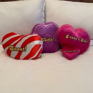 Candy Crush Pillow Set